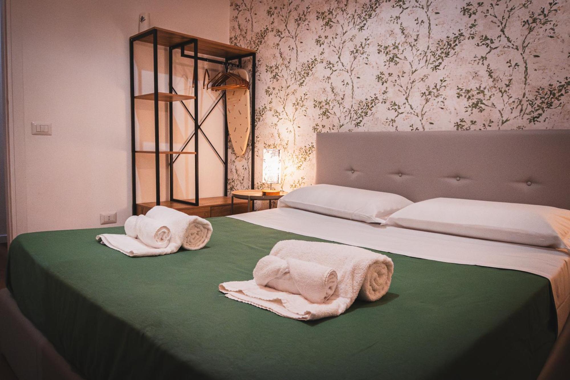 Old Town Nest In Civitavecchia Bagian luar foto